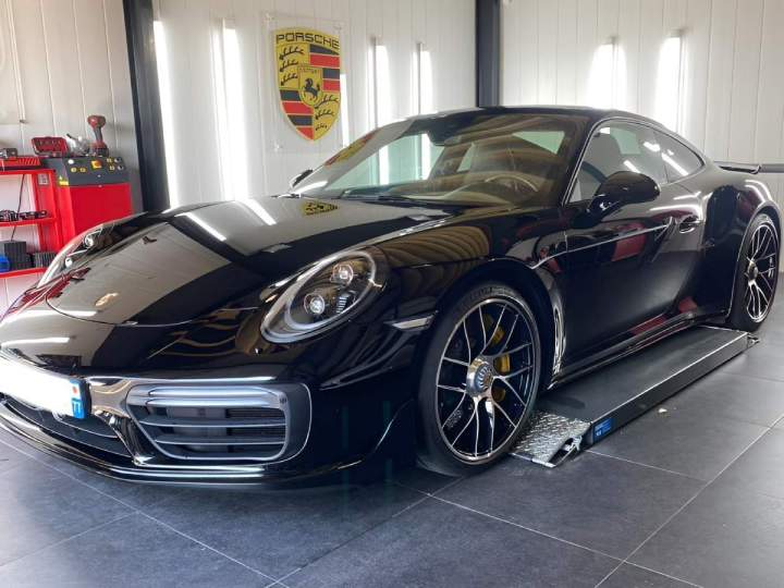 Voiture polie, Saint-Fargeau-Ponthierry